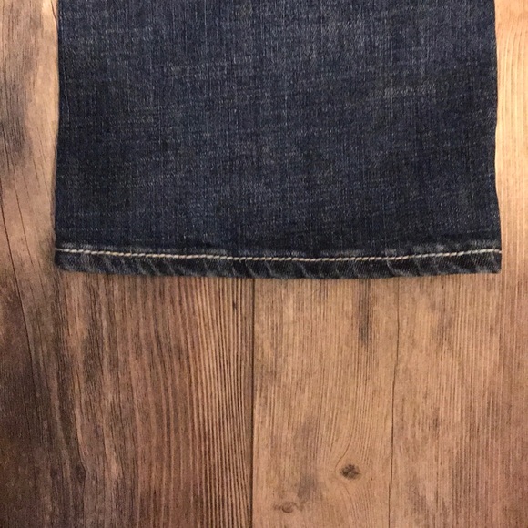 NWOT Distressed jeans - Picture 6 of 10